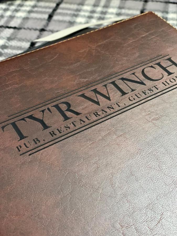 Tyr Winch Отель *